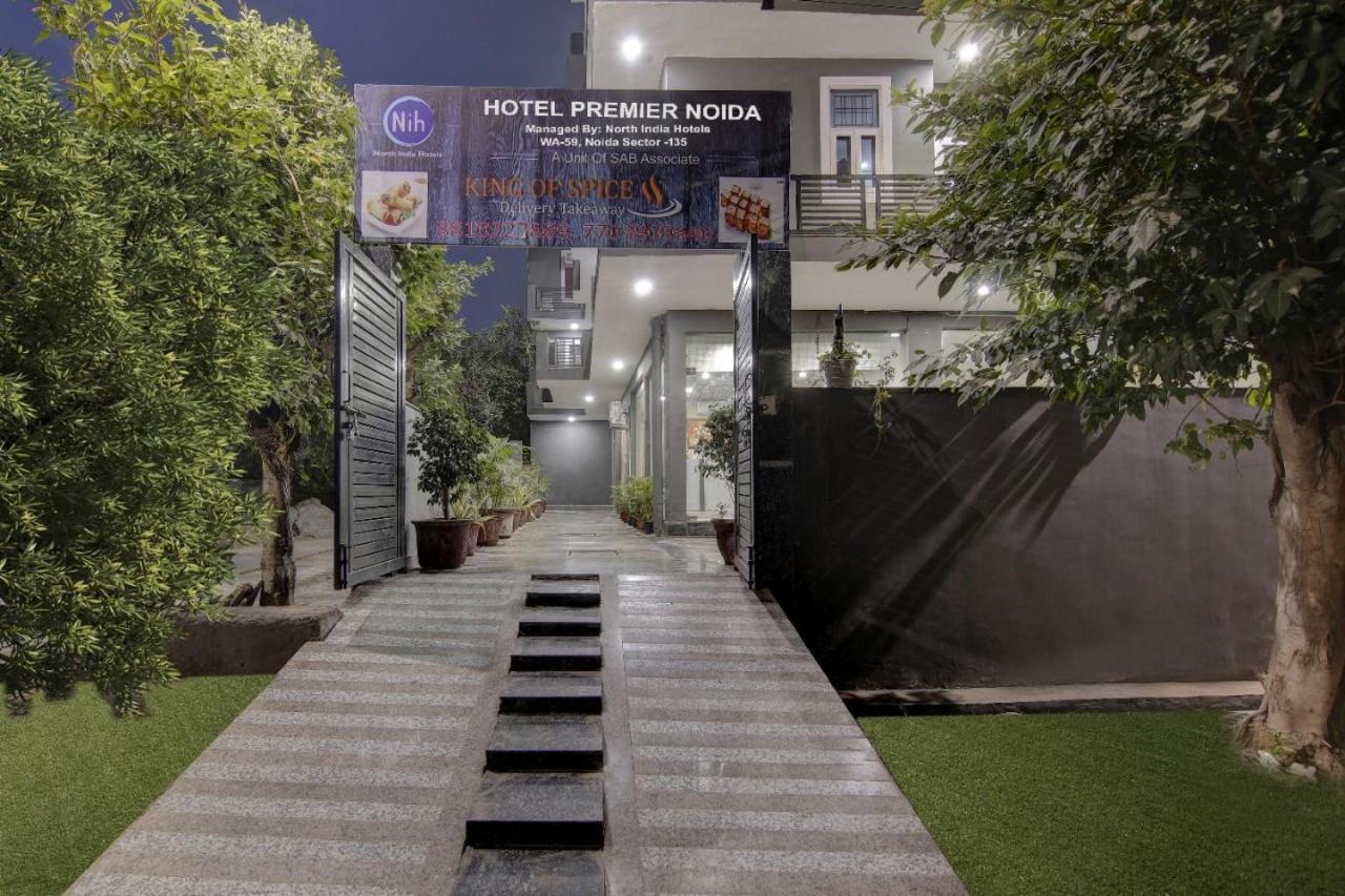 Hotel Premier Noida 135 Экстерьер фото